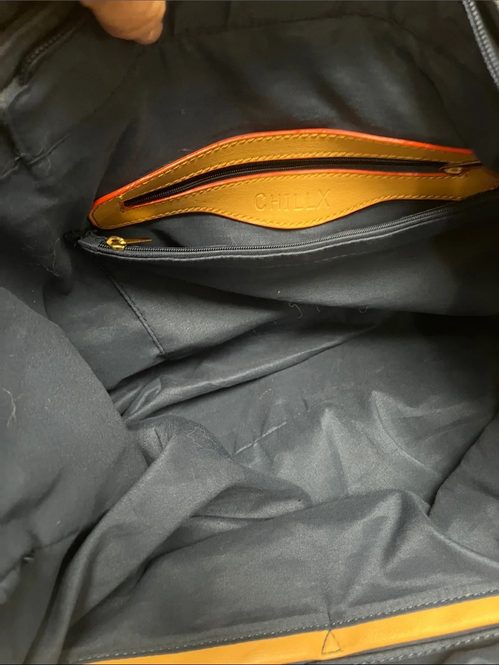 Chillx spacious tote